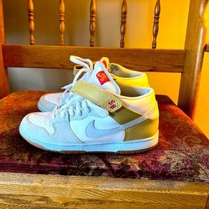 Nike SB mid top dunk